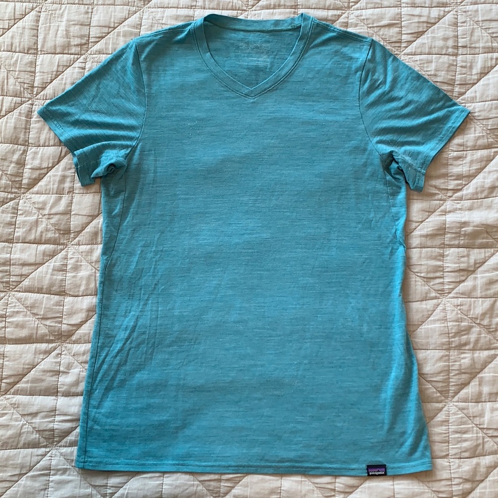 Patagonia merino wool base layer tee small